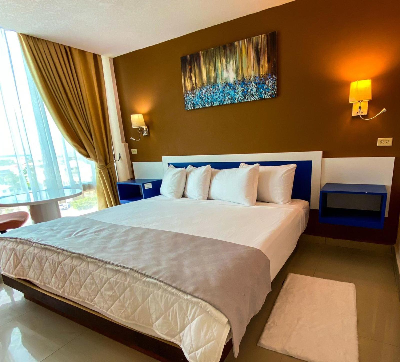 Golden Tree Hotel Belize Belize City Exterior photo